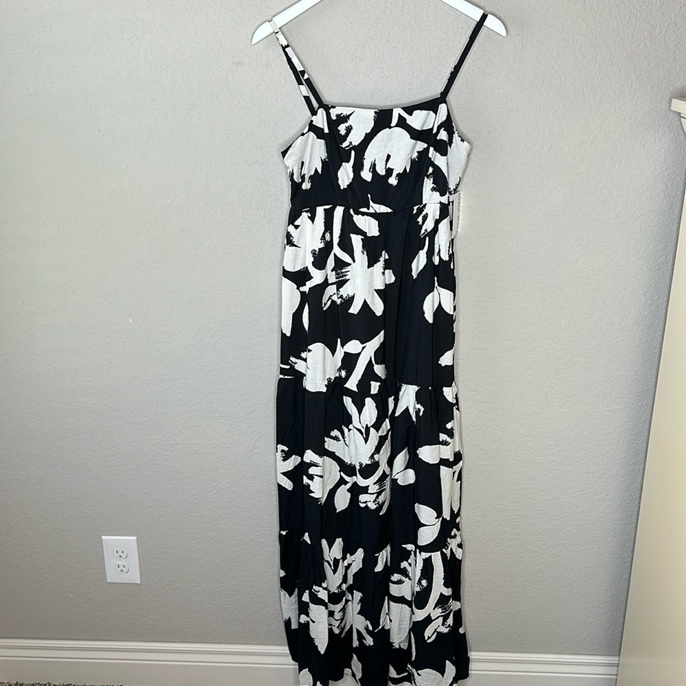 Nine West Tiered Maxi Sundress Size Small‎